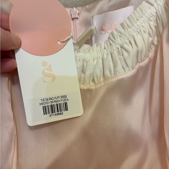 Selkie Da Vinci Puff - Size XL - Peach Fuzz - Picture 3 of 7